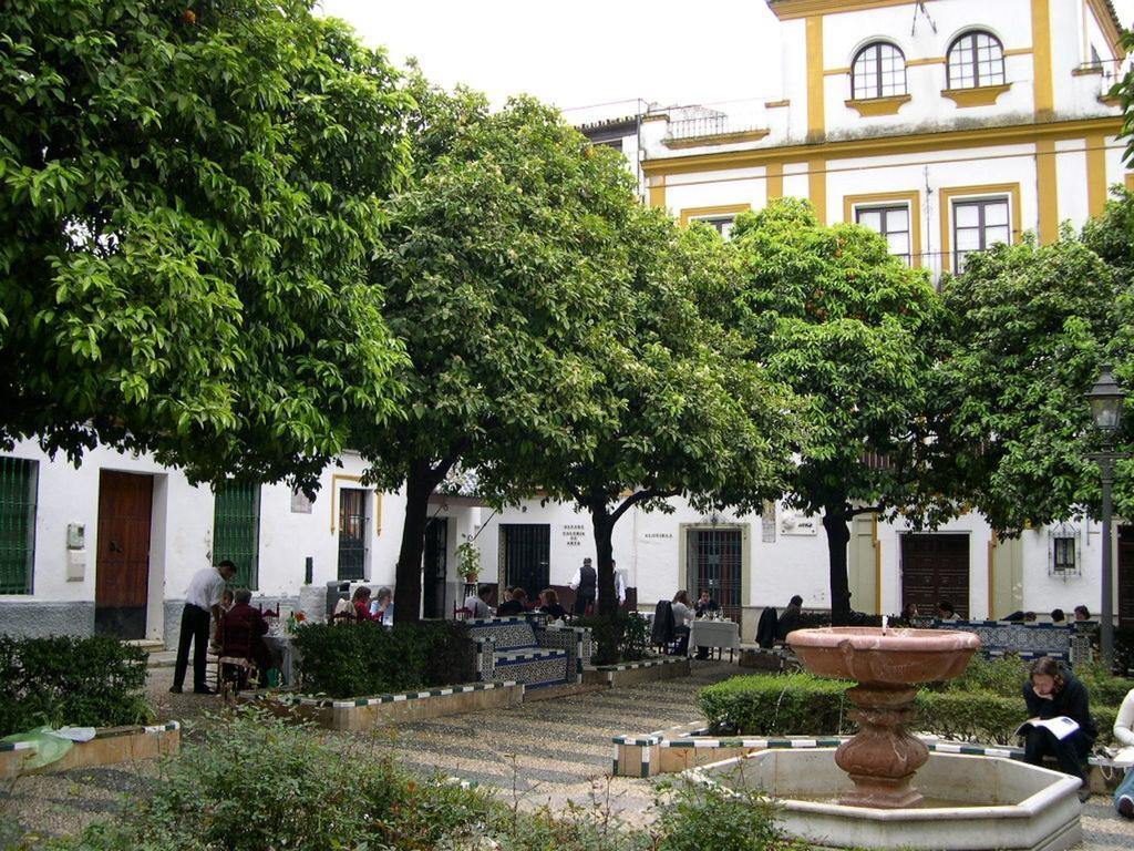 Like Home Sevilla - Museo Εξωτερικό φωτογραφία